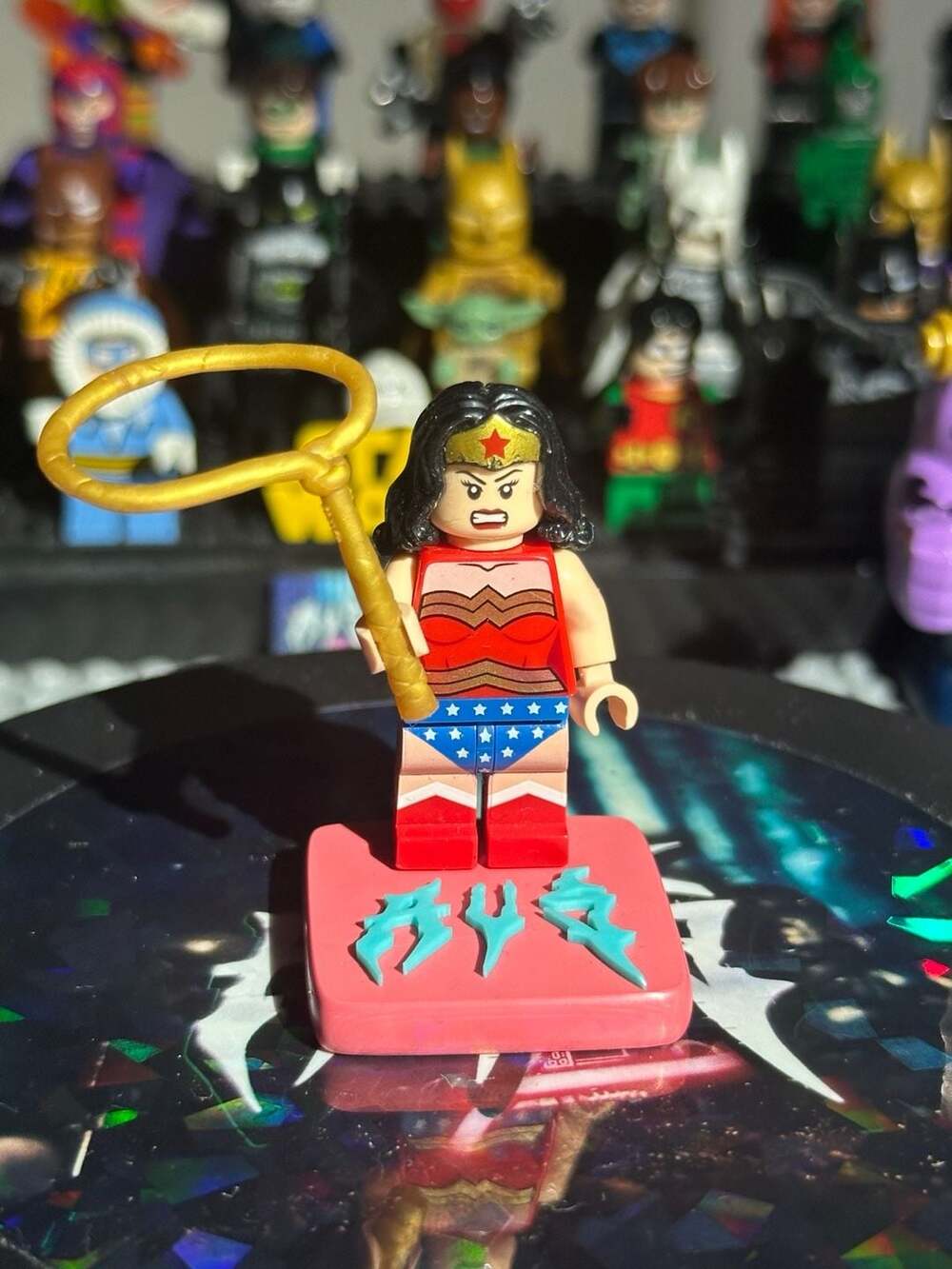 LEGO DC Comics Super Heroes Minifigure - Wonder Woman with Gold Lasso Rope and C